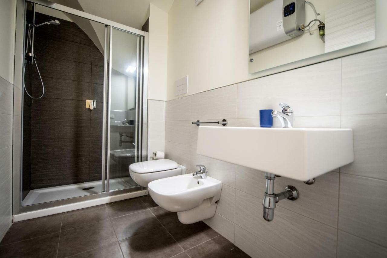 Standard Double Room,908233144:JPEG